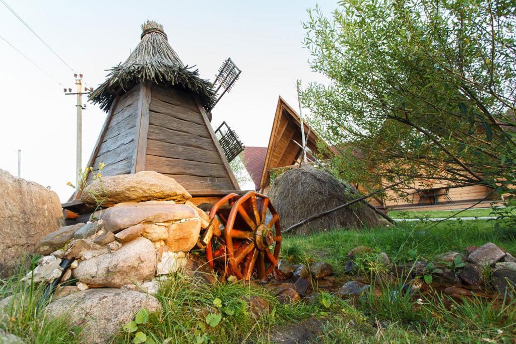 Hotel Kolyba Tver Exterior photo